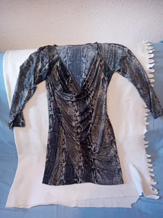 Vestido estampado serpiente