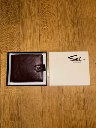 Billetera cuero marrón