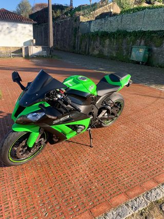 Kawasaki ZX10R Verde