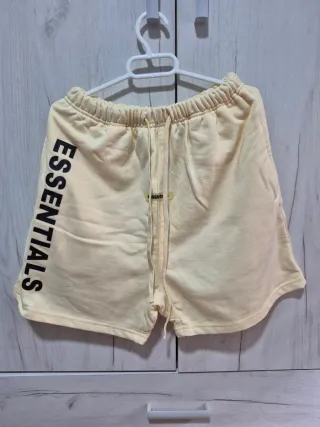 Pantalones cortos Essentials de varios colores