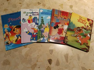 Diferentes libros de Disney