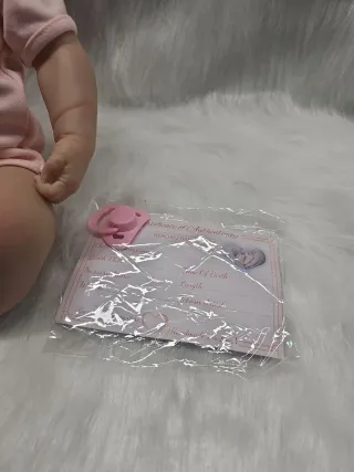 Bebé Reborn con Lazo Rosa