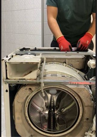 LAVADORA NEVERA LAVAVAJILLAS SECADORA TECNICO