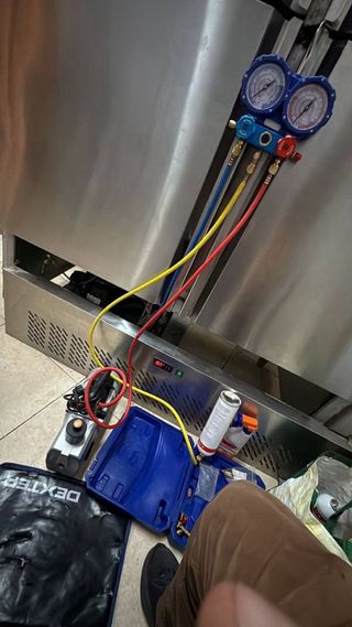 LAVADORA NEVERA LAVAVAJILLAS SECADORA TECNICO