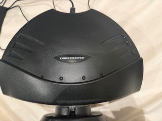 Volante Ferrari PS5 Thrusmaster T80