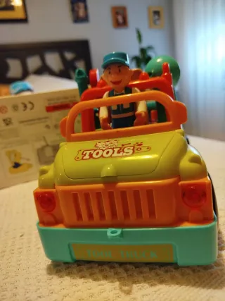 Camión Mecánico Hola con Herramientas