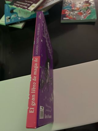 Isadora Moon - El gran libro de magia de Isador...