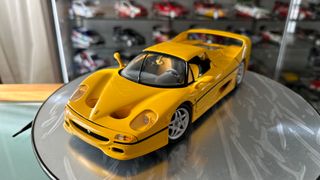 Ferrari F50 HotWheels escala 1:18