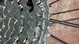 Rueda Gravel completa de Carbono