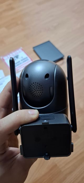 Cámara Seguridad Pan Tilt Solar WiFi