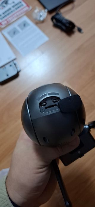 Cámara Seguridad Pan Tilt Solar WiFi