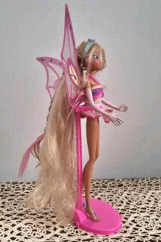 Winx Club Flora Bambola
