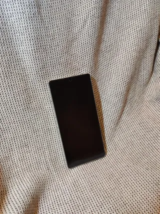 Samsung Galaxy S25 Ultra + Cargador 45W + 3 Fundas