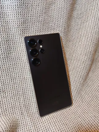 Samsung Galaxy S25 Ultra + Cargador 45W + 3 Fundas