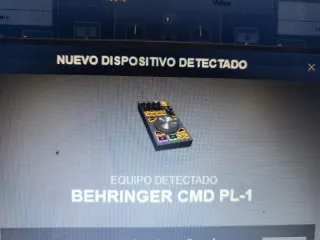 Controlador MIDI Behringer CMD PL-1