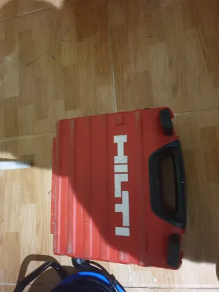 Taladro Hilti SF 4A22 con maletín