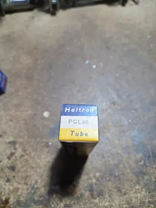 Válvula PCL86 Radio antigua de valvulas
