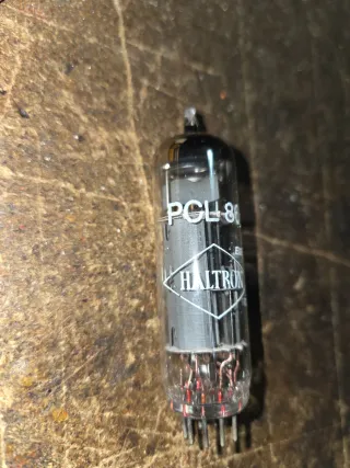 Válvula PCL86 Radio antigua de valvulas