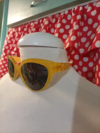 Gafas de sol amarillas