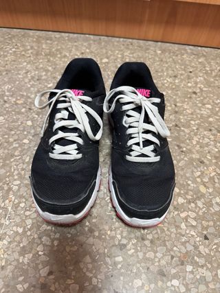 Deportivas Nike Negras y Rosas