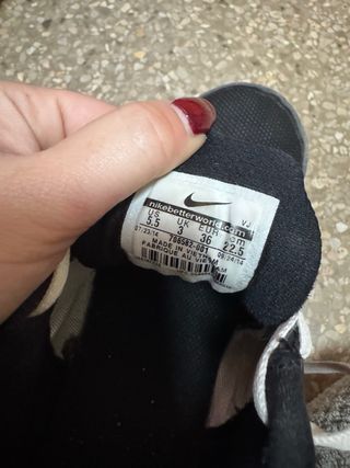 Deportivas Nike Negras y Rosas