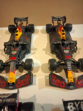 Lote 4 Bburago Red Bull F1 1:24