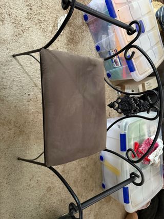 Banqueta forja con cojín imitación piel