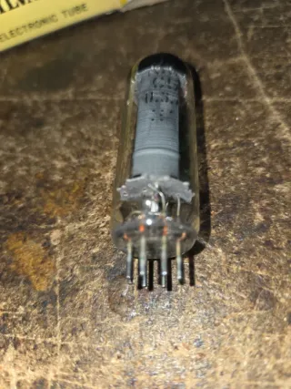 Válvula 35C5 radio antigua de valvulas