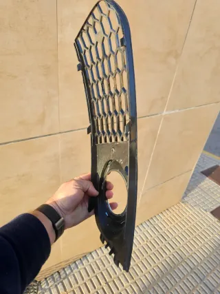 Parrillas Audi A4 B8 (2 unidades) estilo rs4