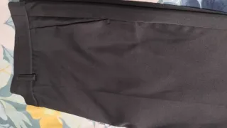 Pantalón elegante negro tobillero