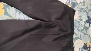 Pantalón elegante negro tobillero