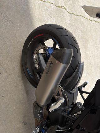 BMW M 1000 XR