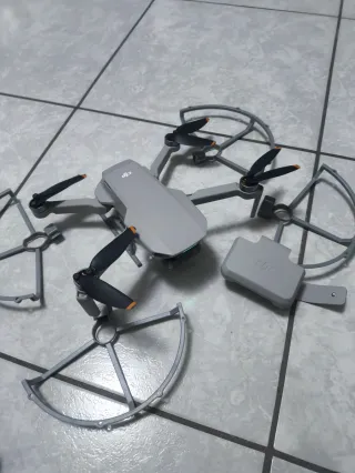 Drone DJI Mini 2 Fly More Combo