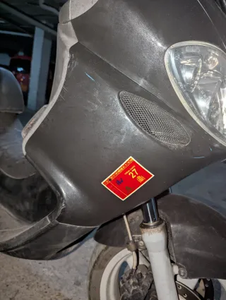 Moto maxiscooter Piaggio X9 125