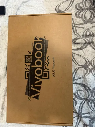 Asus Vivobook F1404V Plata