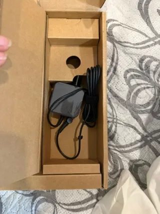 Asus Vivobook F1404V Plata