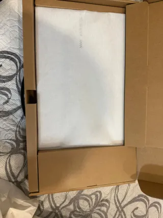 Asus Vivobook F1404V Plata