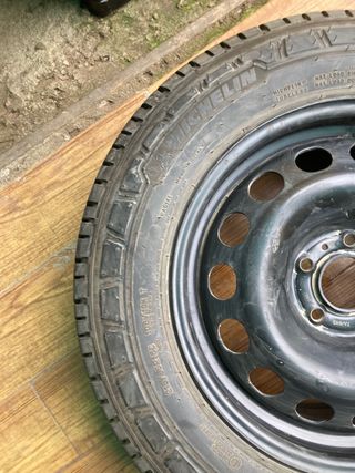 Rueda Michelin Agilis 3 215/65 R16