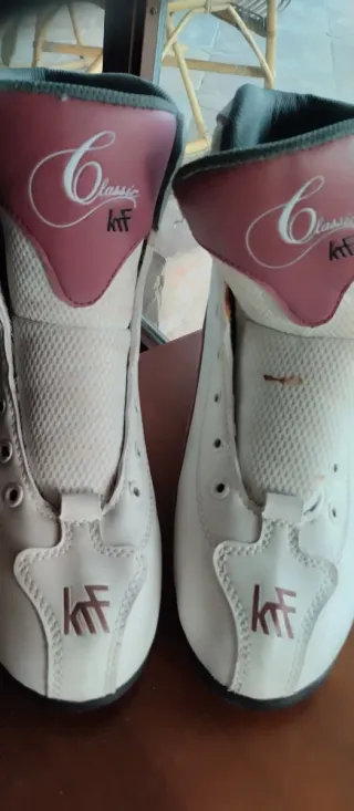 Botas patines 4 ruedas,talla41