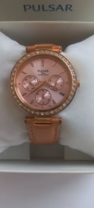 Reloj Pulsar Dorado y Rosa con Circonitas