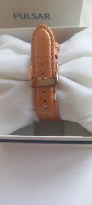 Reloj Pulsar Dorado y Rosa con Circonitas