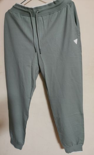 Pantalón Guess NUEVO con etiquetas