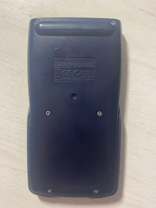 Calculadora Científica Casio fx-82MS