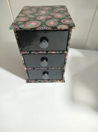 Cajonera organizadora decorada