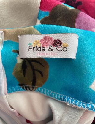 Vestido floral azul para evento