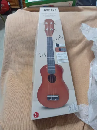 Ukelele infantil nuevo