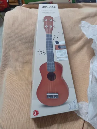 Ukelele infantil nuevo