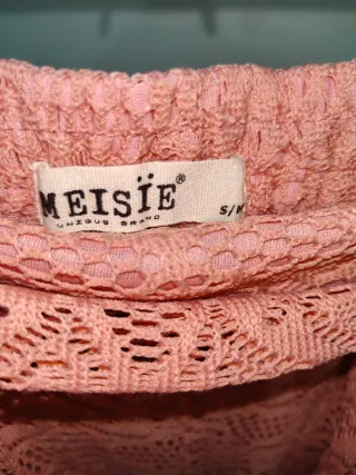 Pantalón de encaje rosa con cinturón y forro