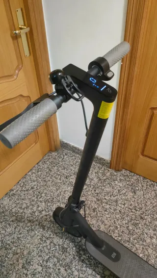 Patinete Eléctrico Xiaomi Mi Scooter 1S