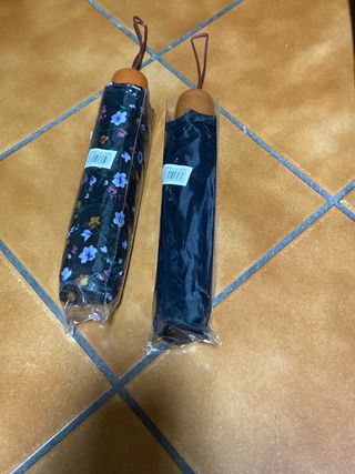 Paraguas portátiles plegables